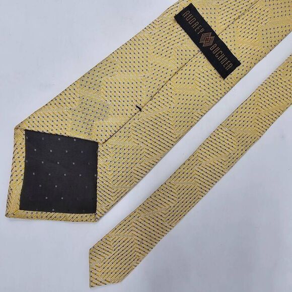 AUDREY BUCKNER EUROPEAN SILK TIE YELLOW BLUE SQUARE MICRO DOT TEXTURED 4" X 56" - Picture 2 of 2